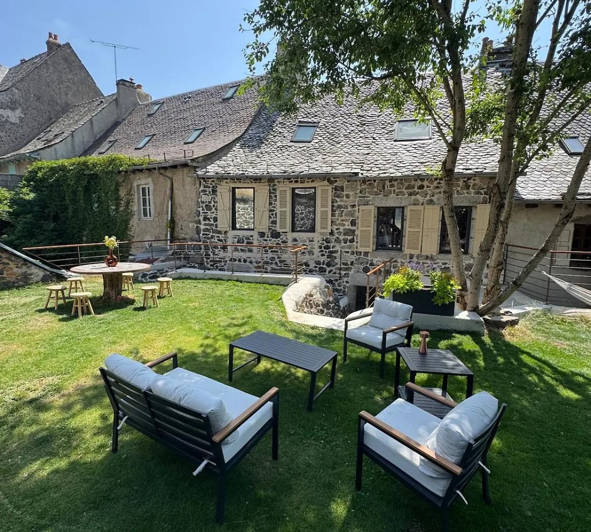 Maison Ombre Du Clocher
